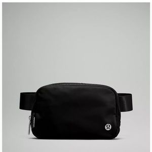 Lululemon Everywhere Belt Bag *Extended Strap